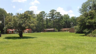 ADITIONAL LOT INCLUDED NEXT DOOR READY FOR DEVELOP
