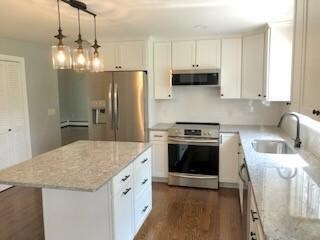 OPEN KITCHEN..GREAT FOR ENTERTAINING
