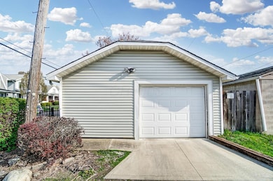 263 Sheldon Ave, Columbus, OH 43207 - photo 4