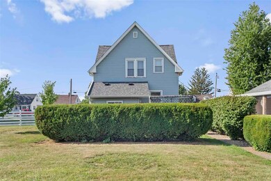 281 24th Ave SW, Cedar Rapids, IA 52404 - photo 2