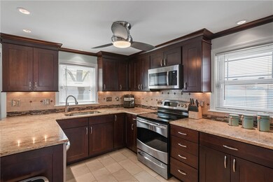 671 Benefit St, Pawtucket, RI 02861 - photo 2