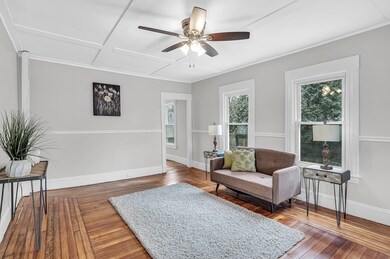 19 Lathrop St, West Springfield, MA 01089 - photo 5