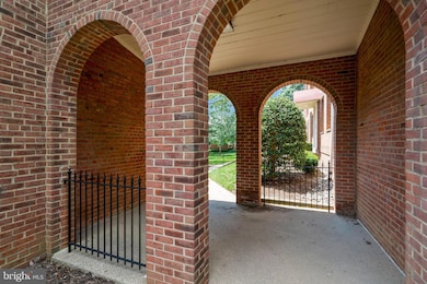 2505 Arlington Blvd unit 102, Arlington, VA 22201 - photo 7