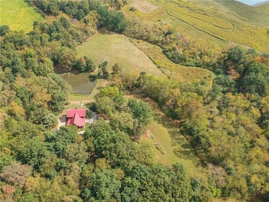 135 Mekis Rd, Valencia, PA 16059 - photo 4