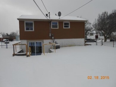 3354 Latonia Ct, Columbus, OH 43232 - photo 2