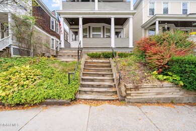 685 Myrtle Ave, Albany, NY 12208 - photo 3