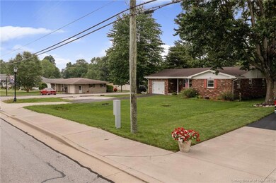 290 E Main St, Austin, IN 47102 - photo 7