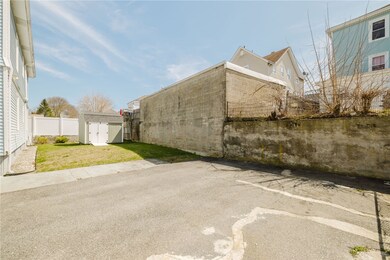 140 Valley St, Central Falls, RI 02863 - photo 5