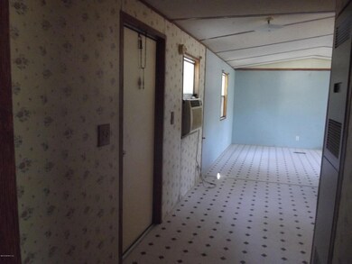 1014 Selma Ave, Interlachen, FL 32148 - photo 5