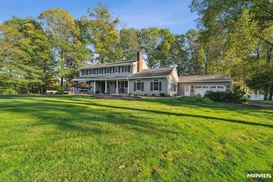 5 Glengorra Ct, Mahwah, NJ 07430 - photo 2