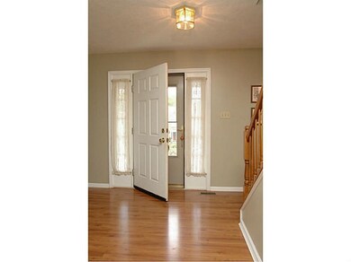 Entry/Foyer.