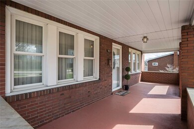 922 MAIN FRONT PORCH
