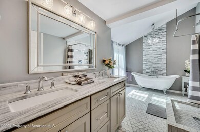 16 Quaking Aspen Ln, Lake Ariel, PA 18436 - photo 3