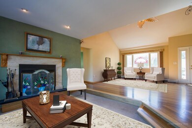 EntranceLivingRoom - Traditional_Render