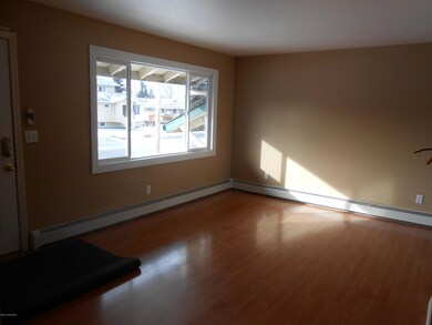 2091 Dimond Drive Int Feb 2015 001.jpg