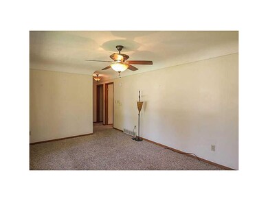 3301 Susan Dr NW, Cedar Rapids, IA 52405 - photo 4