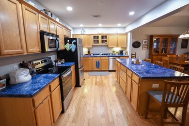 33 Macintosh Ln, Old Orchard Beach, ME 04064 - photo 7