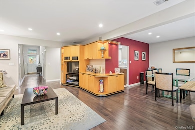 154 Hidden Ridge Dr, Syosset, NY 11791 - photo 5