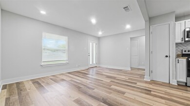 705 Chickasaw Trace, Grand Prairie, TX 75051 - photo 5