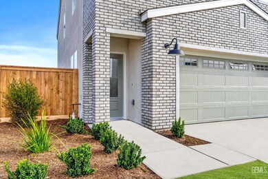 3826 Hickory Village Ln, Shafter, CA 93314 - photo 4