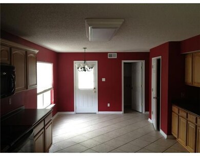 Kitchen. Huge Kitchen-Dining combo