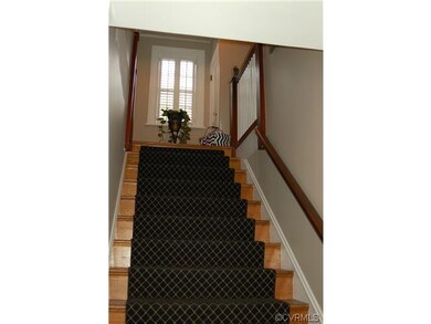 Wide staircase