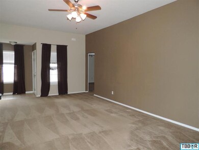 404 Kylar St, Troy, TX 76579 - photo 4