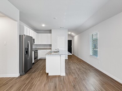 1604 Luke St, Ennis, TX 75119 - photo 6