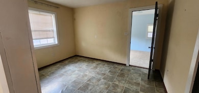 1405 W Meadowmere St, Springfield, MO 65807 - photo 6