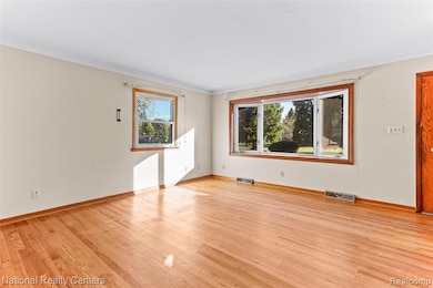 11655 Shorecrest Ct, South Lyon, MI 48178 - photo 7