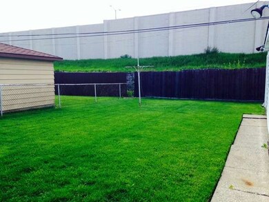 4630 Scott St, Schiller Park, IL 60176 - photo 2