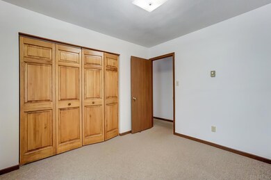 811 Hazel St, Auburn, IN 46706 - photo 5