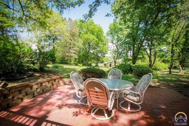 5720 SW 45th St, Topeka, KS 66610 - photo 3