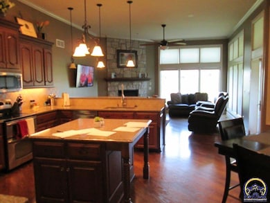 4337 SW Shenandoah Rd, Topeka, KS 66610 - photo 6