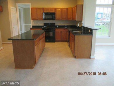 19245 Sharon Dr, Hagerstown, MD 21742 - photo 5