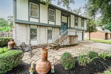 326 Gleneagles Dr, Friendswood, TX 77546 - photo 2