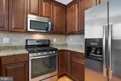8612 Wintergreen Ct unit 207, Odenton, MD 21113 - photo 2