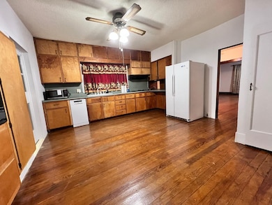 310 W Avenue A, Copperas Cove, TX 76522 - photo 7