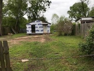 118 6th St, Rosenberg, TX 77471 - photo 2