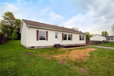 2734 N Jeffrey St, Scottsburg, IN 47170 - photo 3