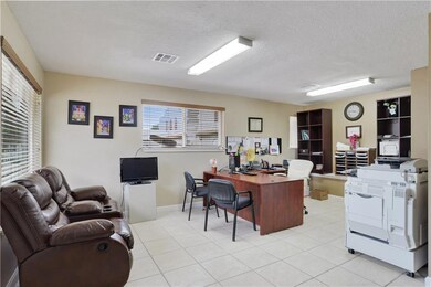 1513 Clearview Pkwy, Metairie, LA 70001 - photo 3