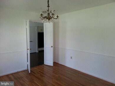 7715 Bridle Path Ln, McLean, VA 22102 - photo 7