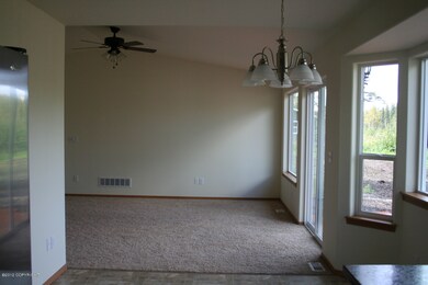 Living room (Photo Similar)