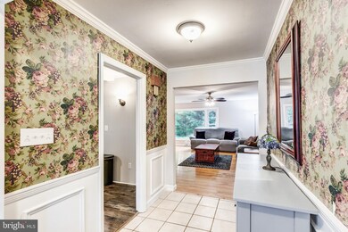 6102 Oak Hill Dr, Sykesville, MD 21784 - photo 4