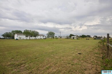 383 Bottoms East Rd, Temple, TX 76501 - photo 4
