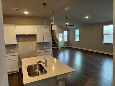 201 Pinnacle Ln unit 105, Niederwald, TX 78640 - photo 3