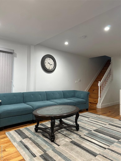 9322 Vanderveer St, Queens Village, NY 11428 - photo 3