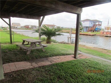 705 Cr 201, Sargent, TX 77414 - photo 3