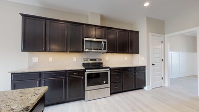 2332 Charity Ln, Winterville, NC 28590 - photo 7