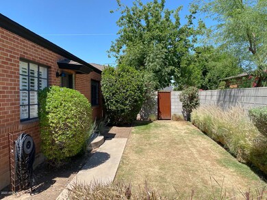 2338 N Mitchell St, Phoenix, AZ 85006 - photo 3